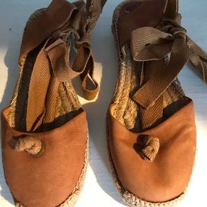 MICHAEL KORS LEATHER ESPADRILLES size 7.5